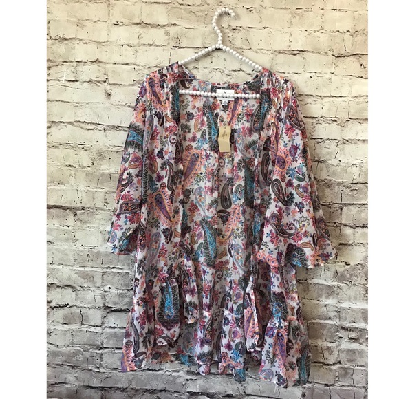 American Eagle Outfitters Sweaters - American Eagle AEO NwT XL Kimono floral Paisley